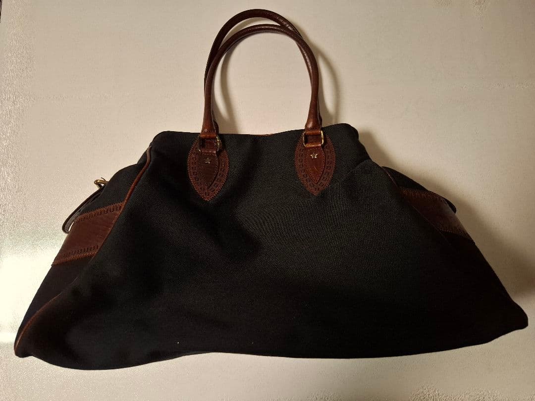 美品　Fendi ボストンバッグ　 黒