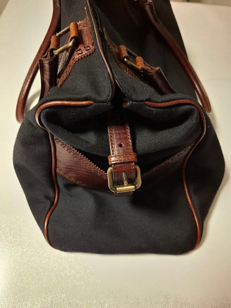 美品　Fendi ボストンバッグ　 黒