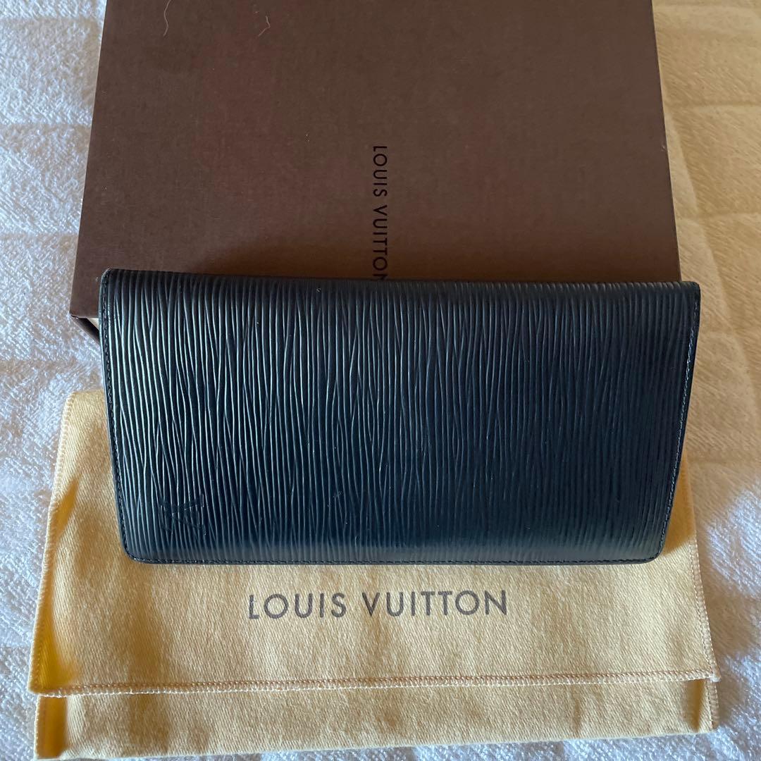 ルイヴィトン エピ 長財布 黒 箱 保存袋付 正規品