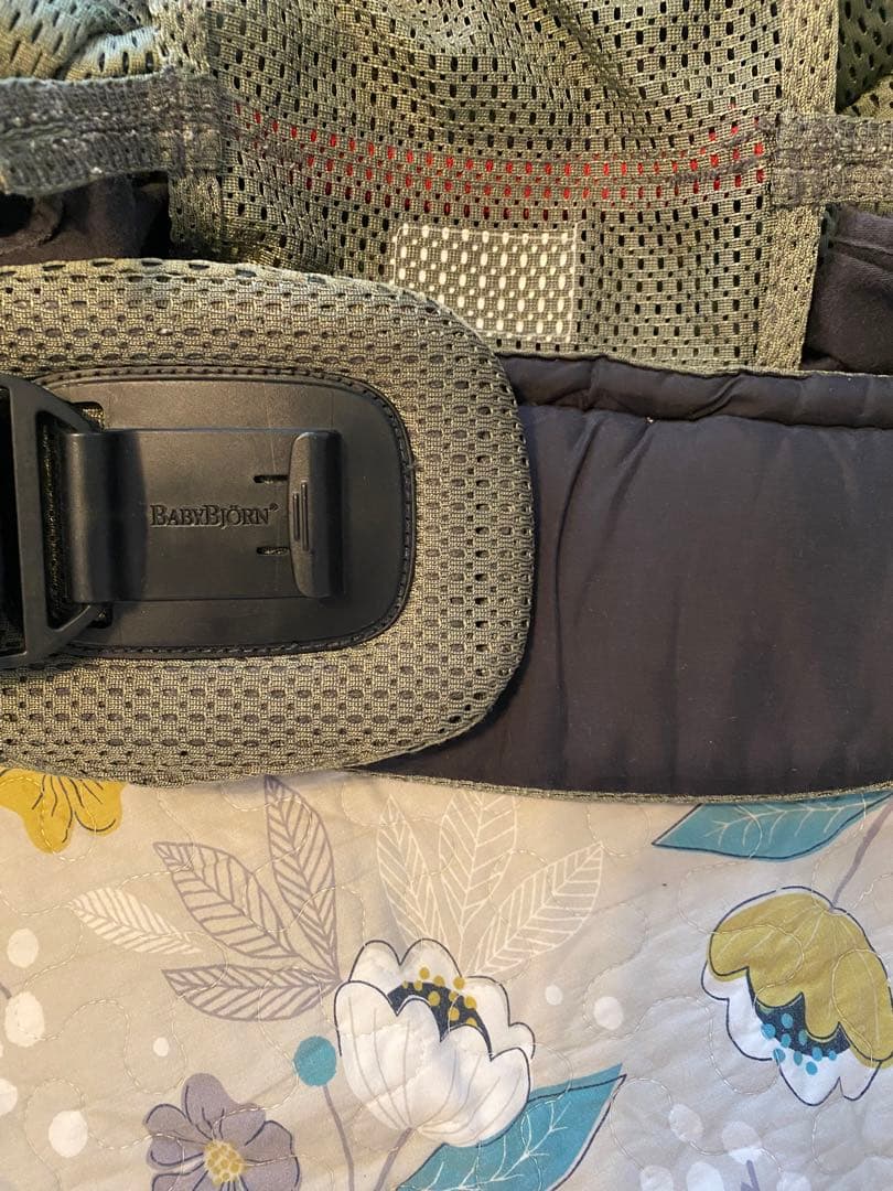 BABYBJÖRN ベビービョルン　ハーモニー　 ダークグリーン