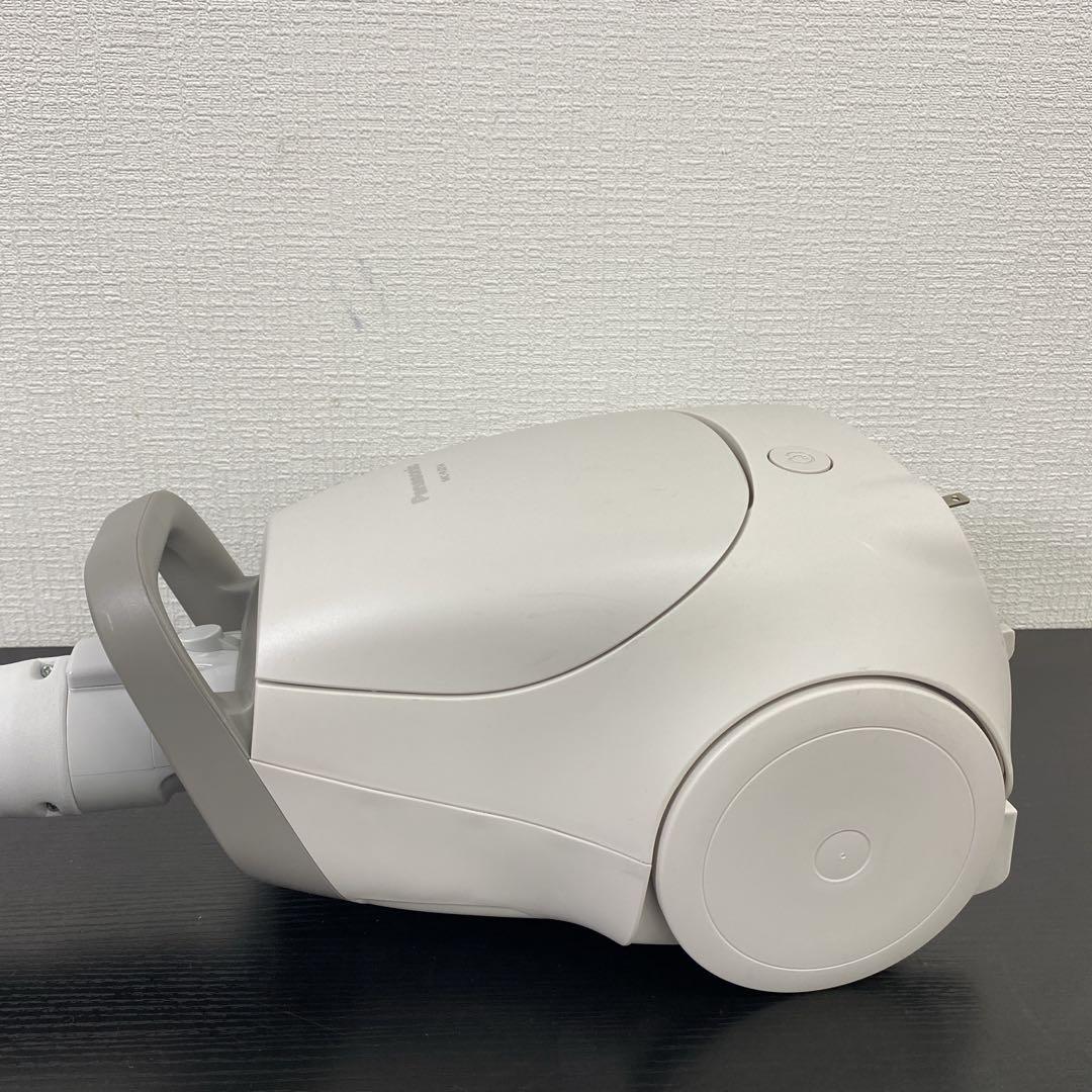 送料込み＊Panasonic 掃除機 2022年製＊1008-10