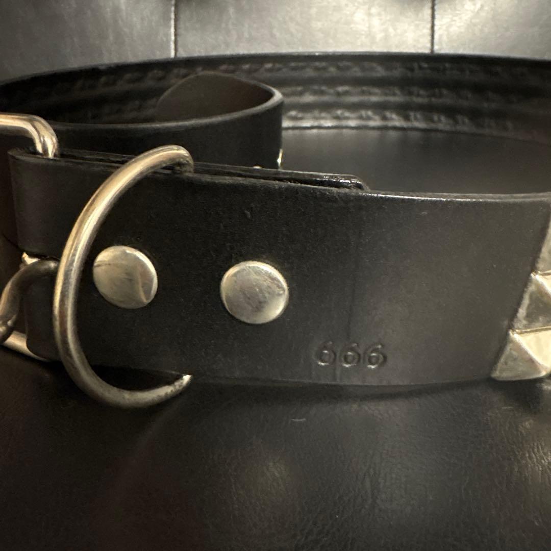 美品！666 スタッズベルト 3連ピラミッド
