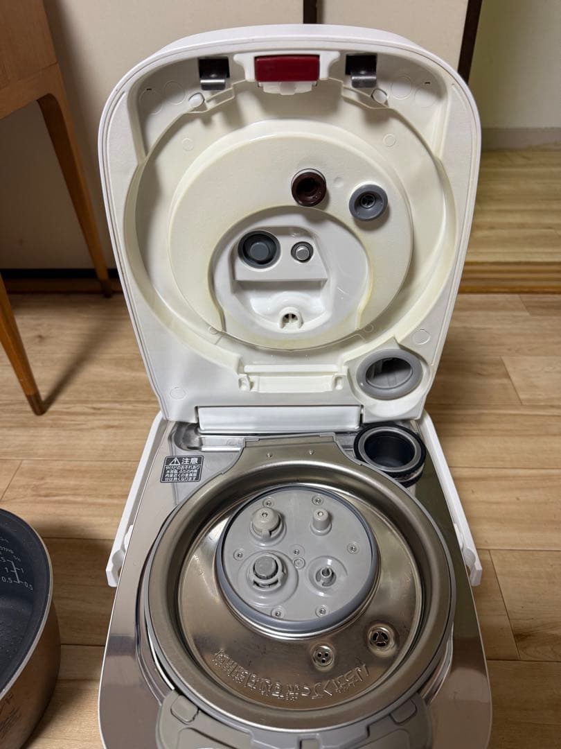 Panasonic 炊飯器 SR-VSX101 2021年製　動作確認済み