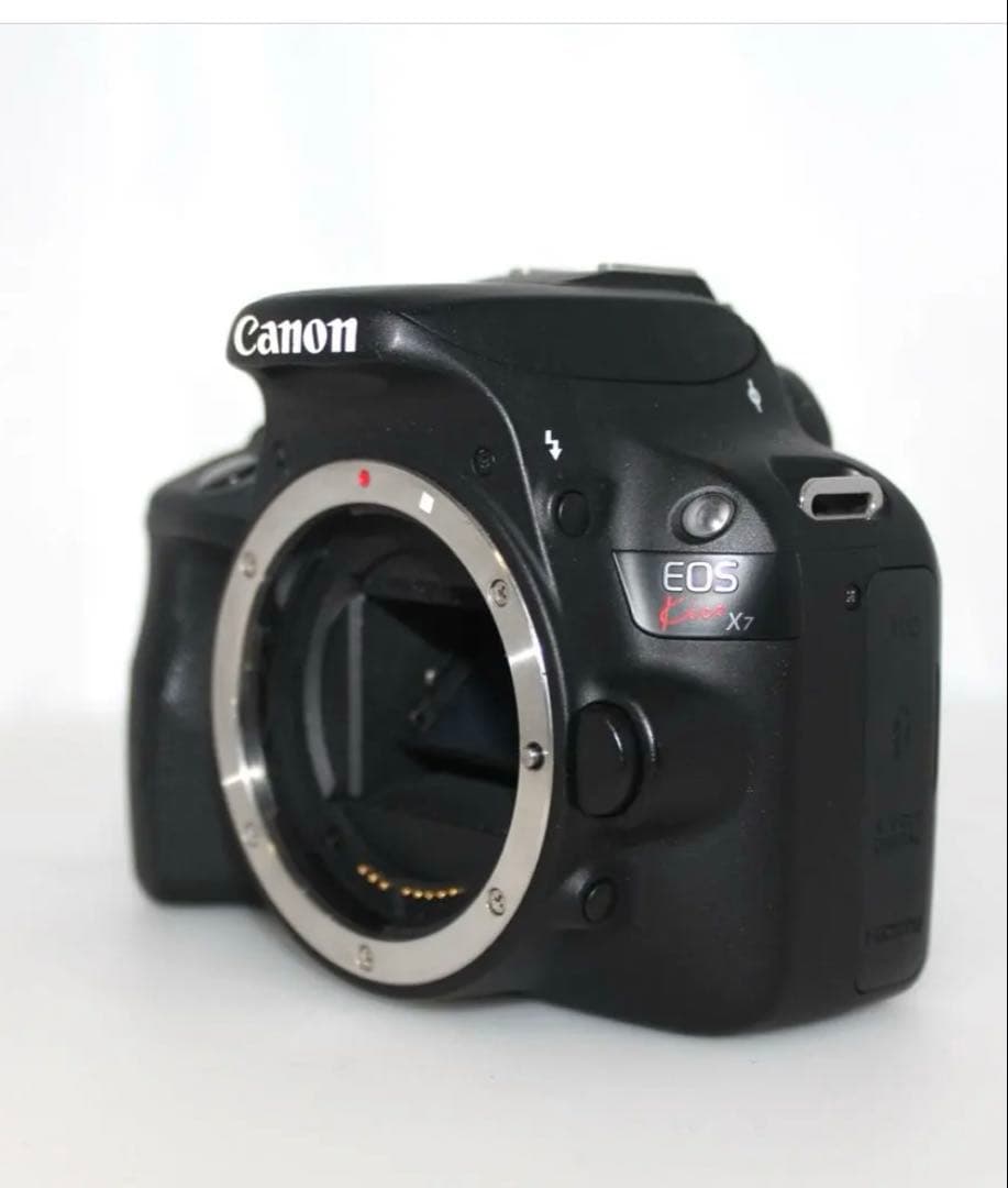 キャノン 一眼レフ　Kiss X7 手ぶれ補正レンズ　望遠　バッテリー2個！