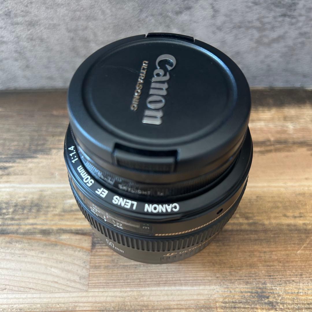 美品Canon EF 50mm f/1.4 単焦点レンズ　キャノン