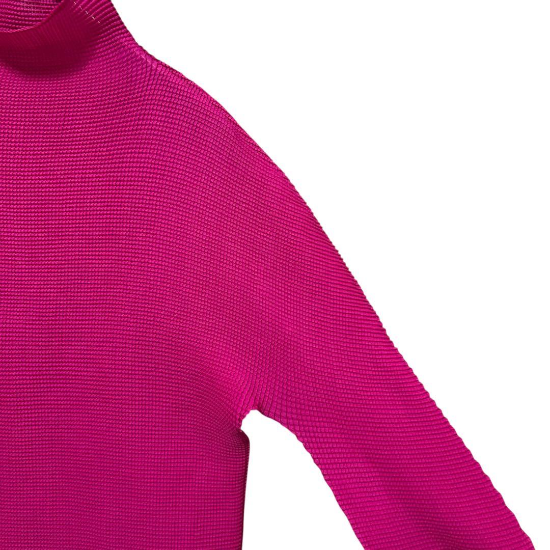 me ISSEY MIYAKE 特殊加工プリーツカットソー トップス ピンク