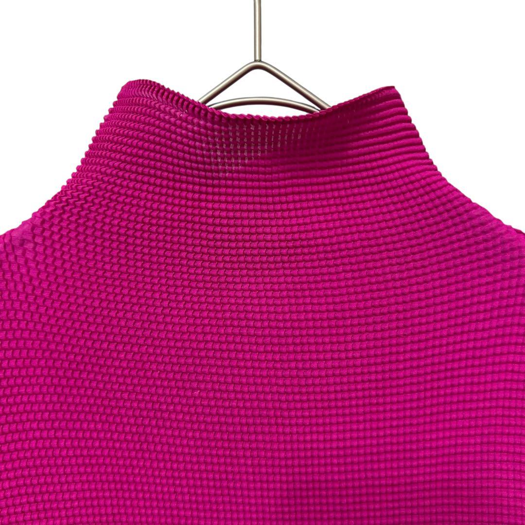 me ISSEY MIYAKE 特殊加工プリーツカットソー トップス ピンク