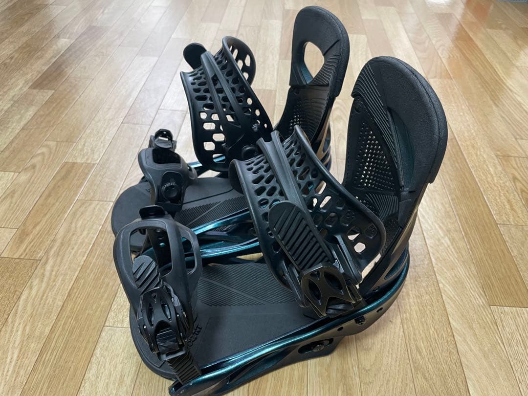 FLUX フラックス Mサイズ スノーボード ビンディング