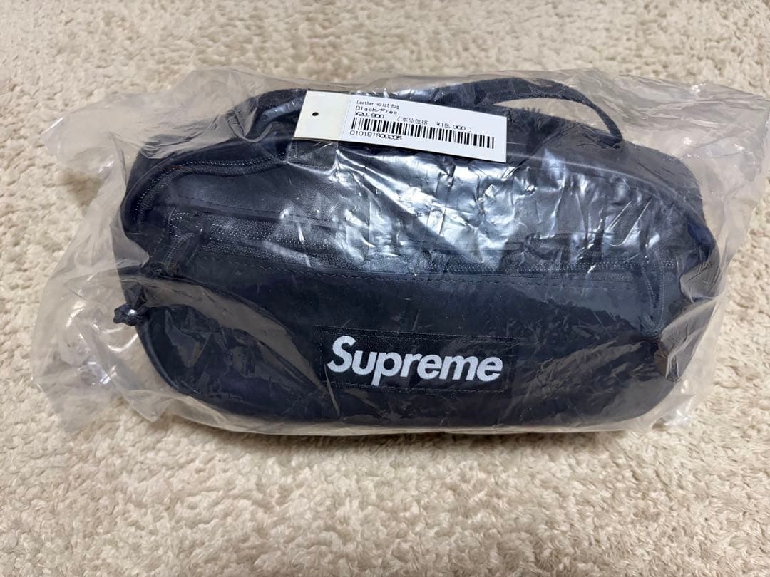 バッグ Supreme Leather Waist Bag
