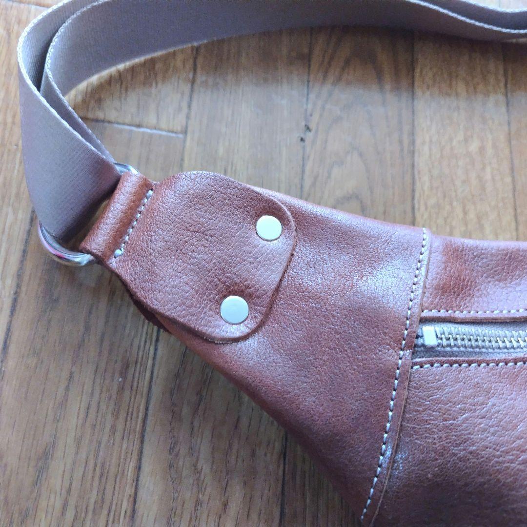 け*ん様 ハンドメイド　ボディバッグ　本革　クリーマー　特大　ブラウン　新品　1