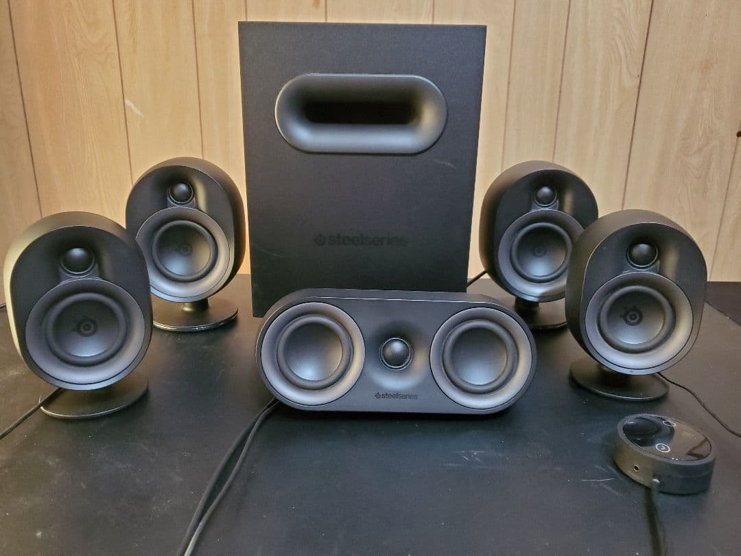 スピーカー・ウーファー steelseries arena9