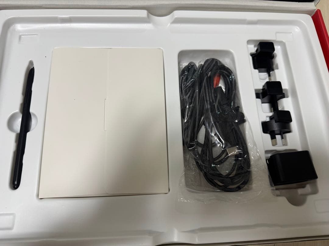 【全付属品付き・ほぼ新品】 UGEE U1600 15.4インチ