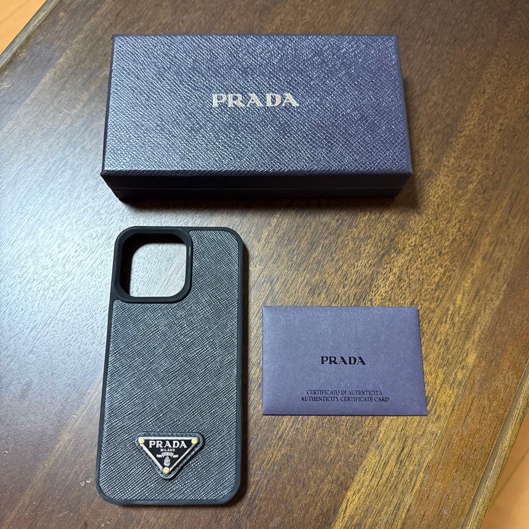 PRADA ブラック iPhoneケース iPhone13pro用