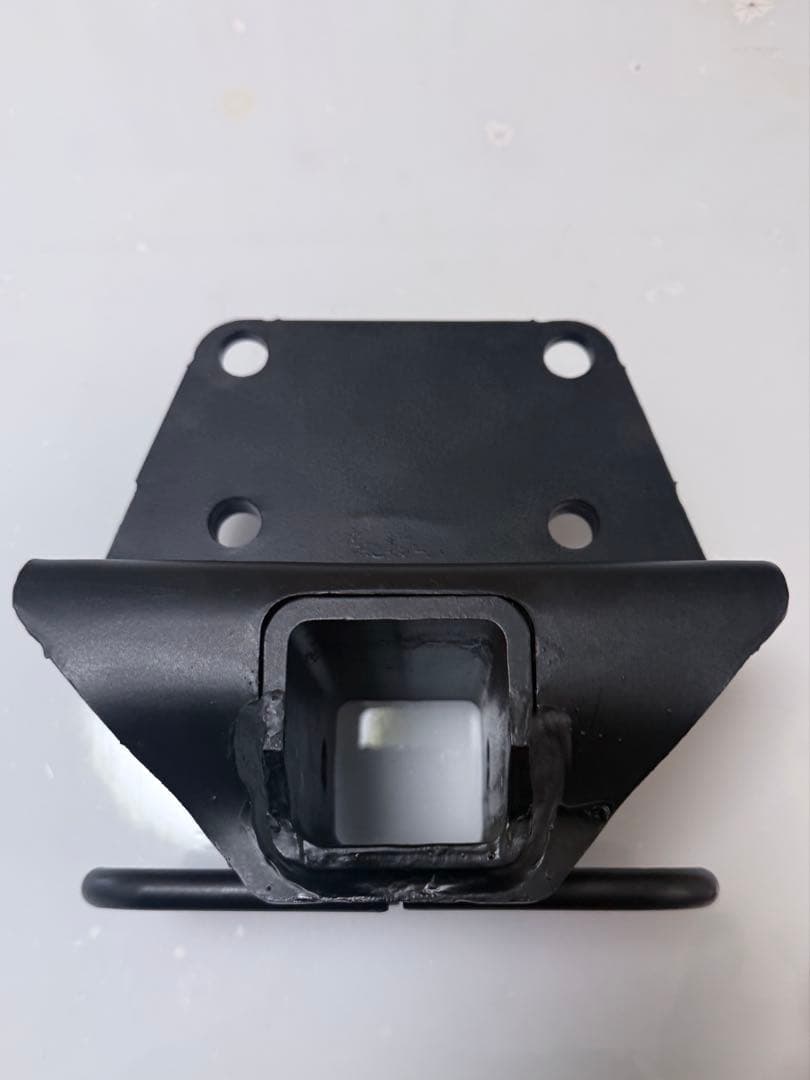 モトレージ150プラド　ヒッチマウントとシャックルセット