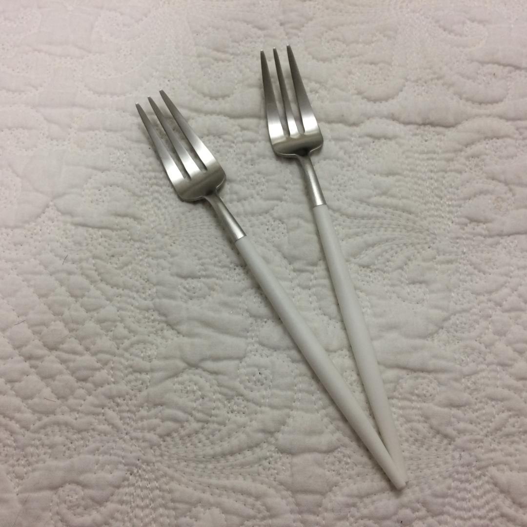 にゅん　クチポール　GOA　ホワイト＆シルバー　基本５種×各４本