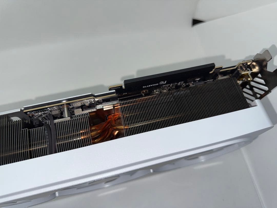 GIGABYTE AERO OC 24G GEFORCE RTX 4090 白