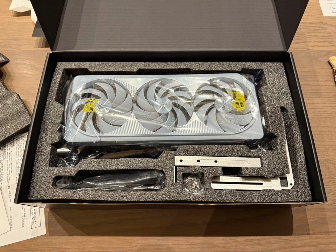 GIGABYTE AERO OC 24G GEFORCE RTX 4090 白