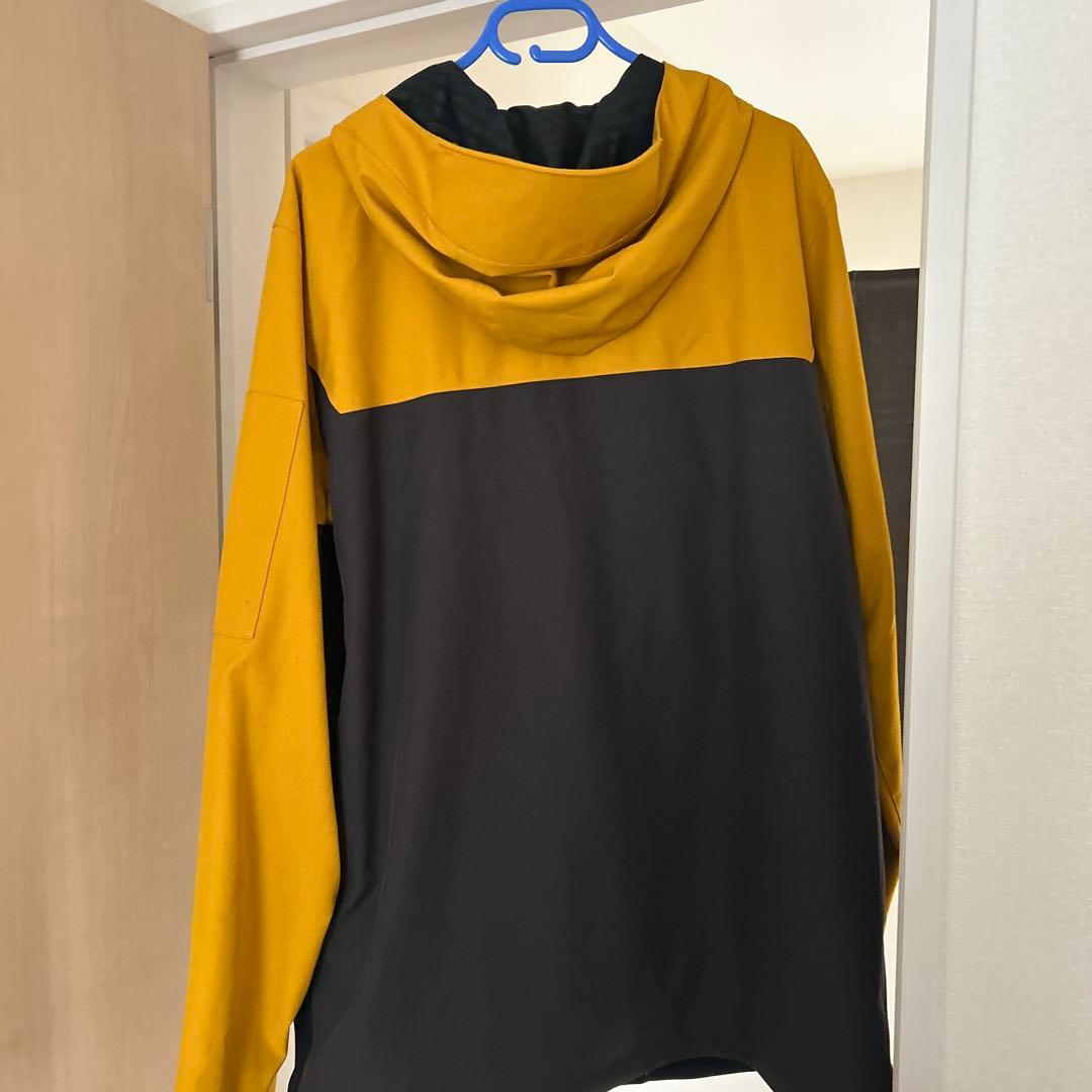 Volcom フード付きスノーボードジャケット 0時まで1500円off