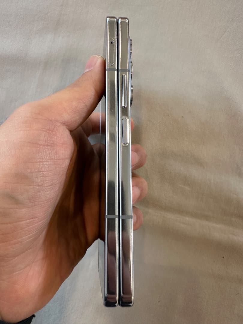 Z Fold5 ブルー 256GB