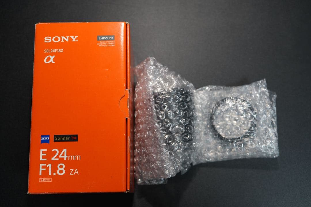 【美品】 Sonnar T* 24mm F1.8 ZA ＋ LHP-1