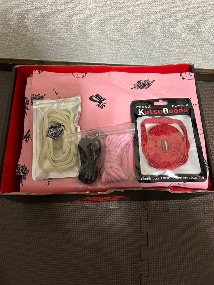 靴 Nike Air Jordan 1 low travis Scott