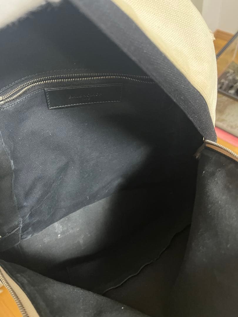 BALENCIAGA リュック・バックパック ベージュ・黒