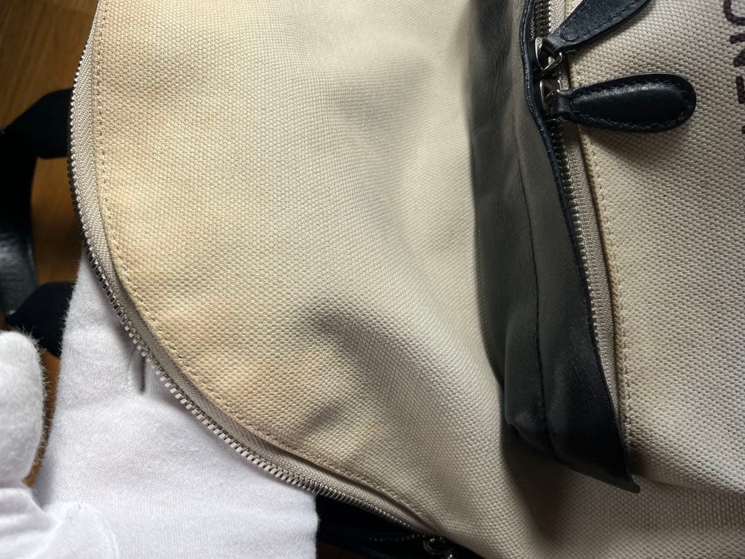 BALENCIAGA リュック・バックパック ベージュ・黒