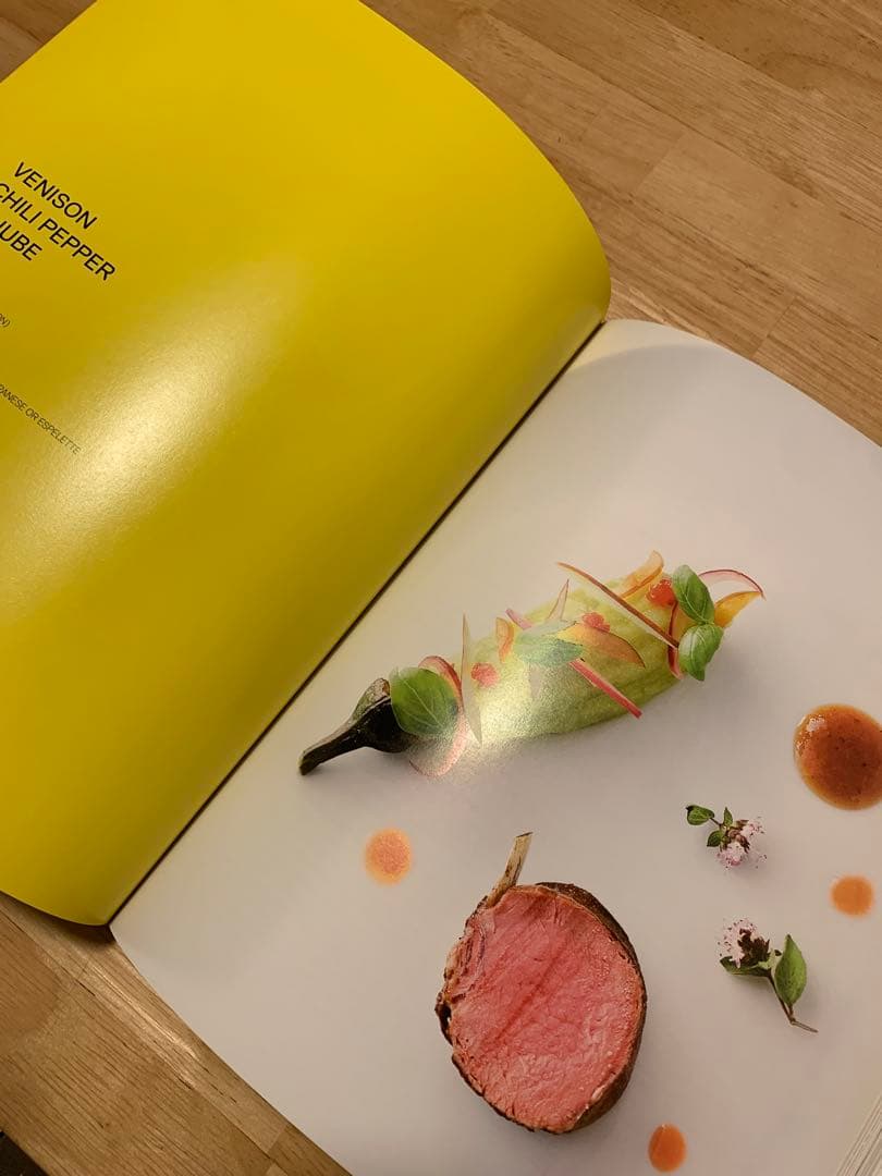 ASTRANCE A COOK'S BOOK アストランス料理本