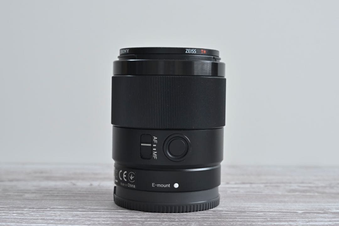 レンズ　SONY FE 35mm F1.8 SEL35F18F