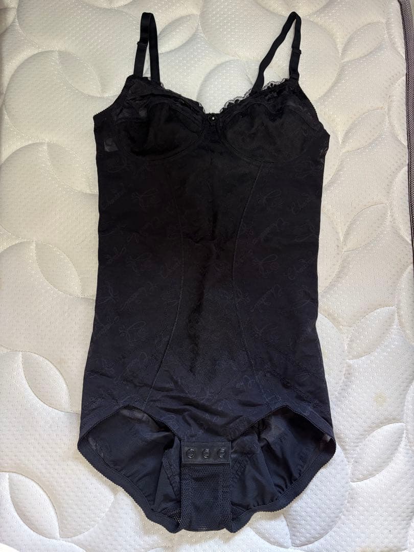 シャンデールガードル・ボディスーツセット