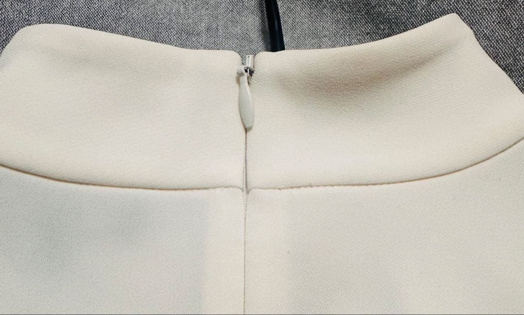 【美品】Theory セオリー 長袖　ブラウス アイボリー S 日本製