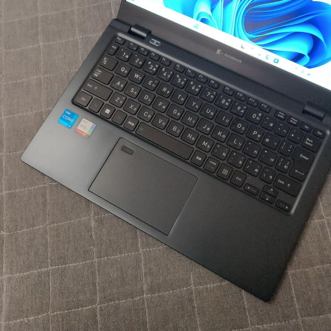 美品 Dynabook 超軽量 驚速 12世代i5 16GB 512GB 77
