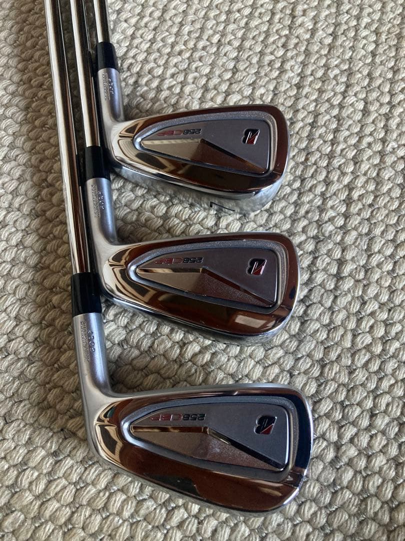 258CBP アイアン　５〜Ｐ６本　モーダス105 DUAL FLOW S 美品