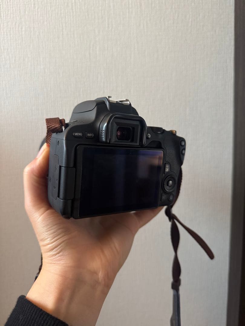 Canon EOS Kiss X9デジタル一眼レフカメラセット