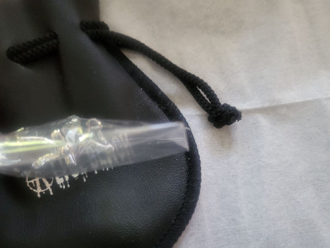 ALICE BLACK コルセットリボンピアス