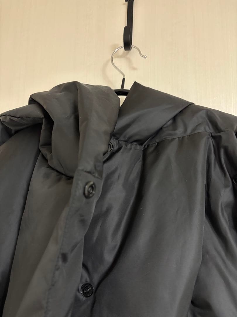 ミズイロインド　mizuiro ind フード付き ショート丈ダウン　ブラック