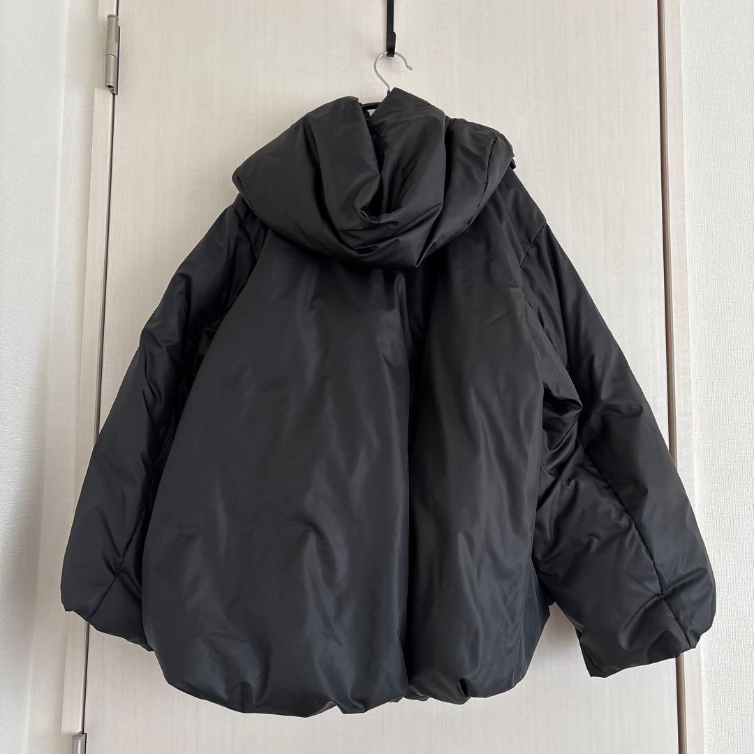 ミズイロインド　mizuiro ind フード付き ショート丈ダウン　ブラック