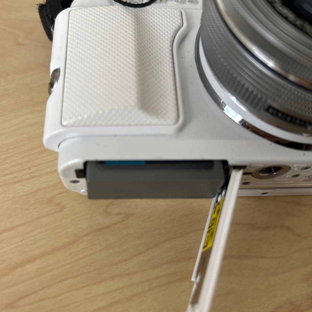 OLYMPUS PEN Liue E-PL6 ホワイト 14-42mm