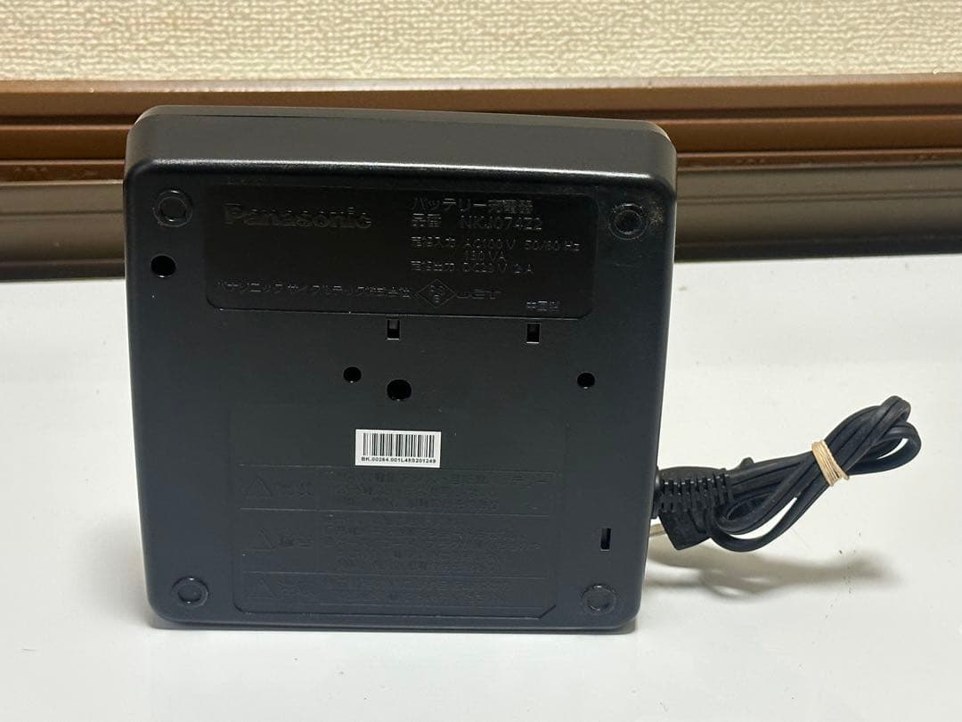 Panasonic 充電器 NKJ074Z2