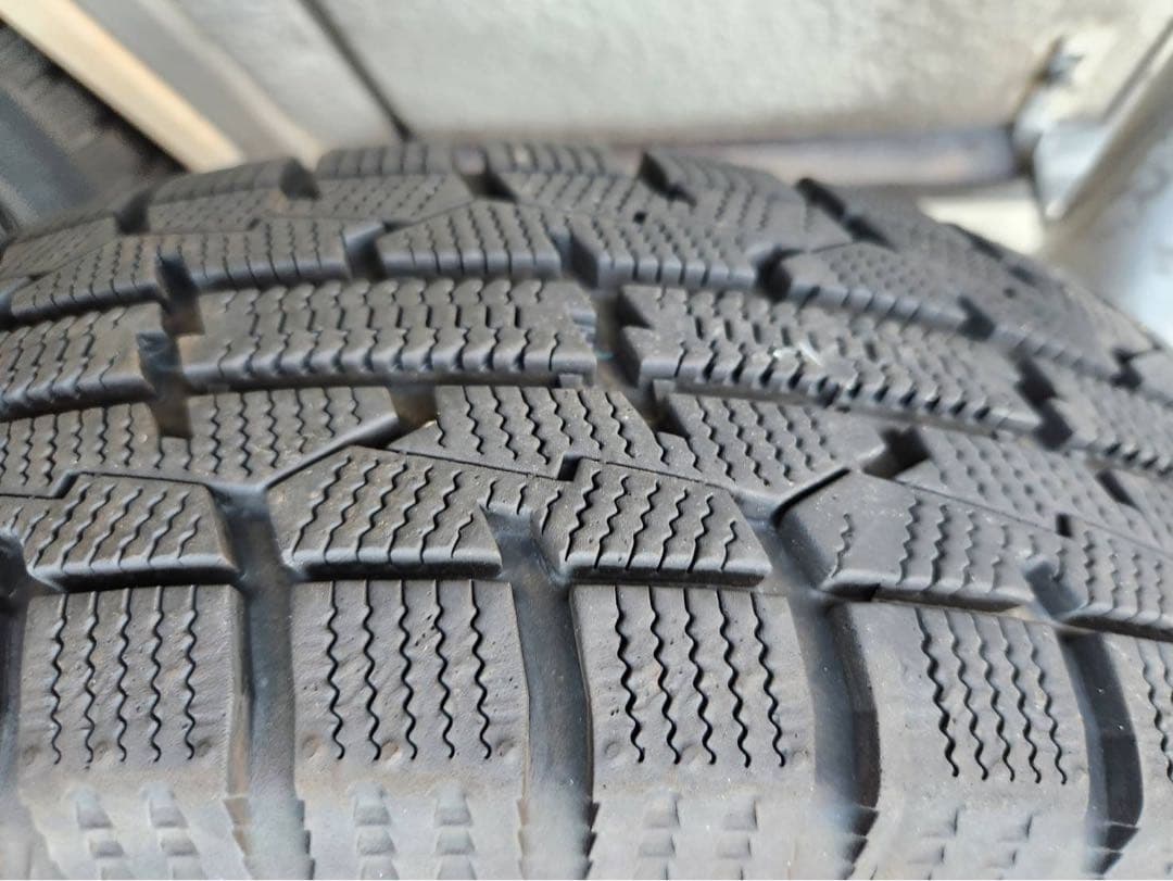 ★スタッドレス バリ山★送料無料ダイハツ純正14インチスチールホイール４本セット