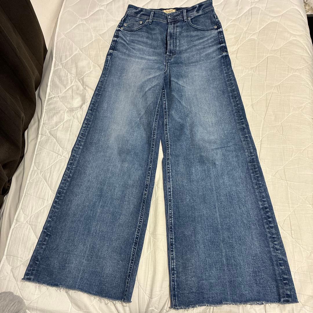 YANUK ヤヌーク　ワイドフレア