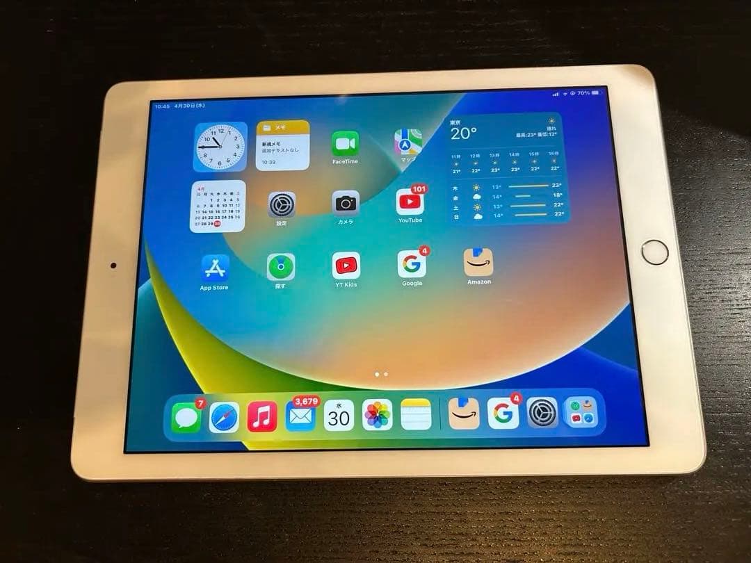 iPad 9.7無印32GB Gold celler 第五世代 本体のみ