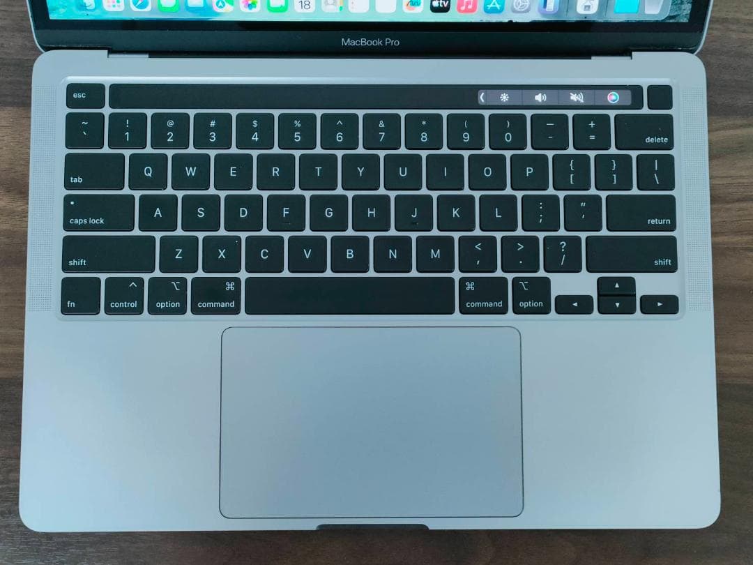 MacBook Pro 2020 13インチ i5 512GB USキーC1