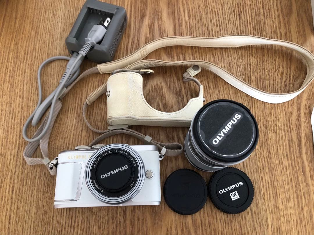 OLYMPUS PEN E-PL9 ホワイト