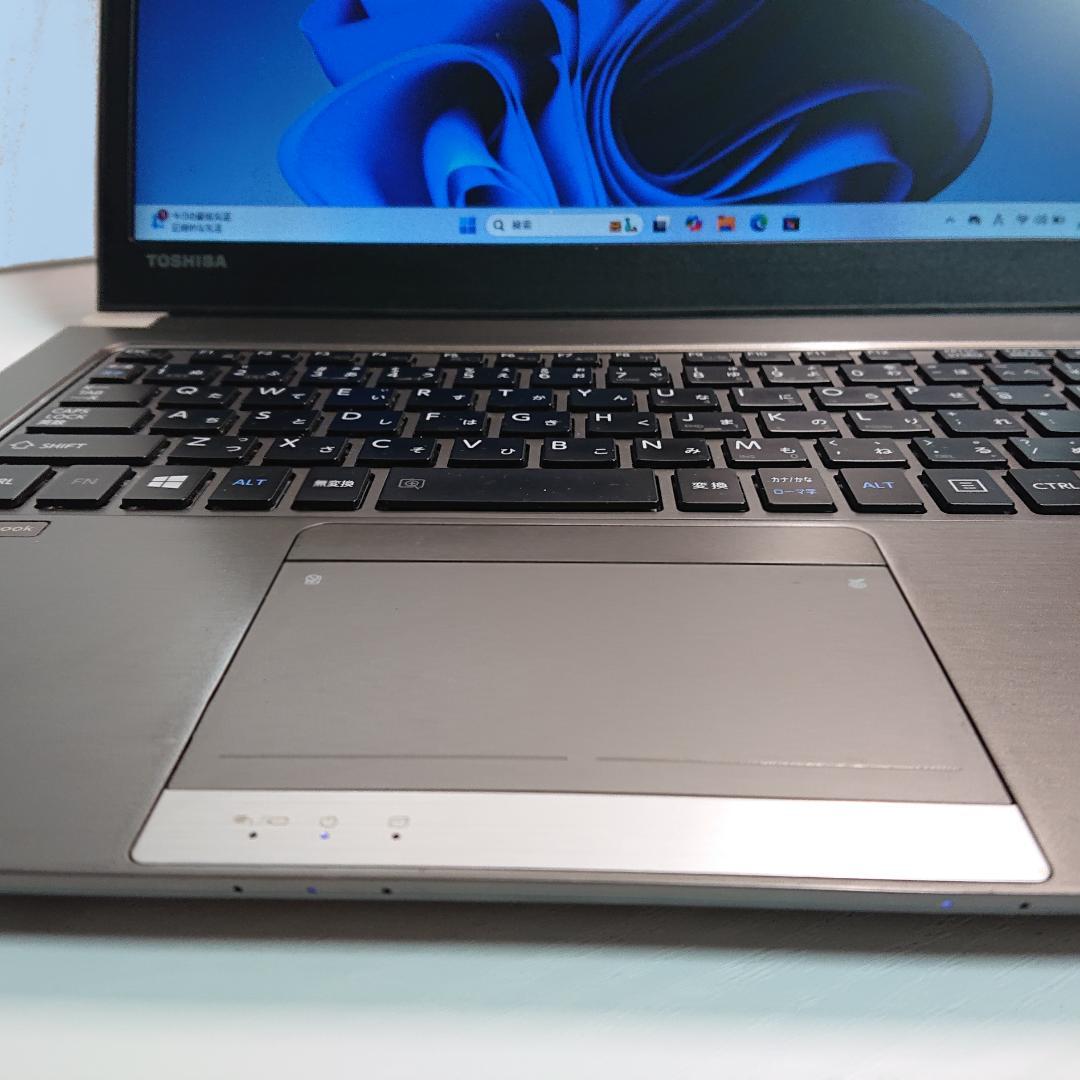 Dynabook R63/P第5世代Core i5 SSD128GB [293]