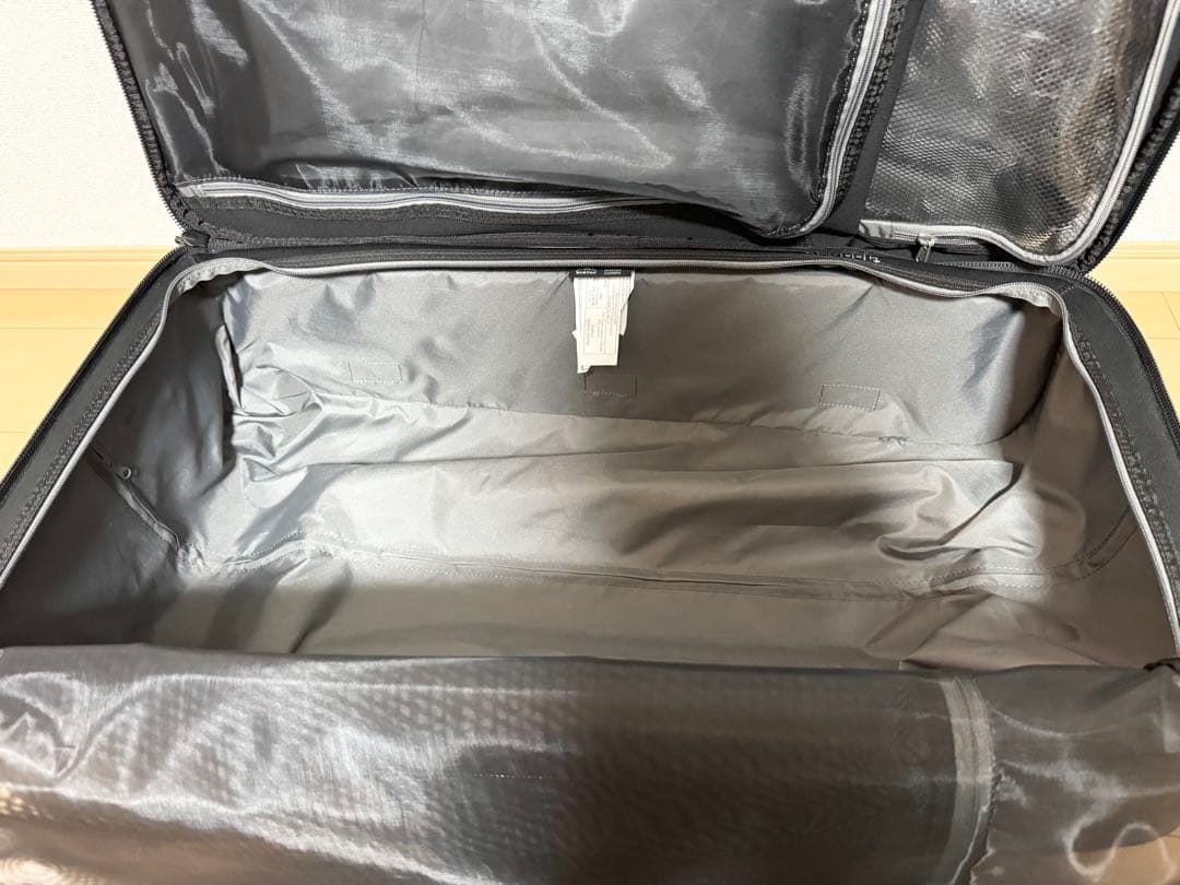 【美品】BURTON　86L　ウィーリーダブルデッキ　スーツケース