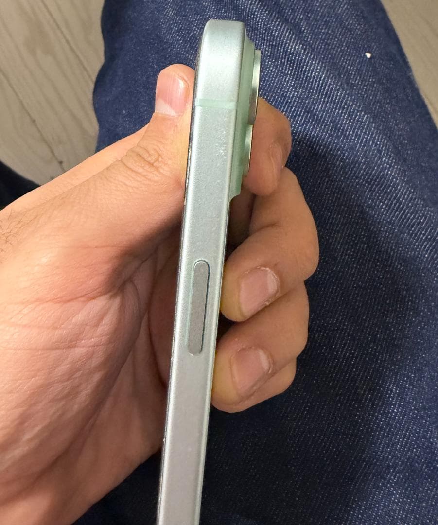 《美品》バッテリー90% - iPhone 15 グリーン 128GB