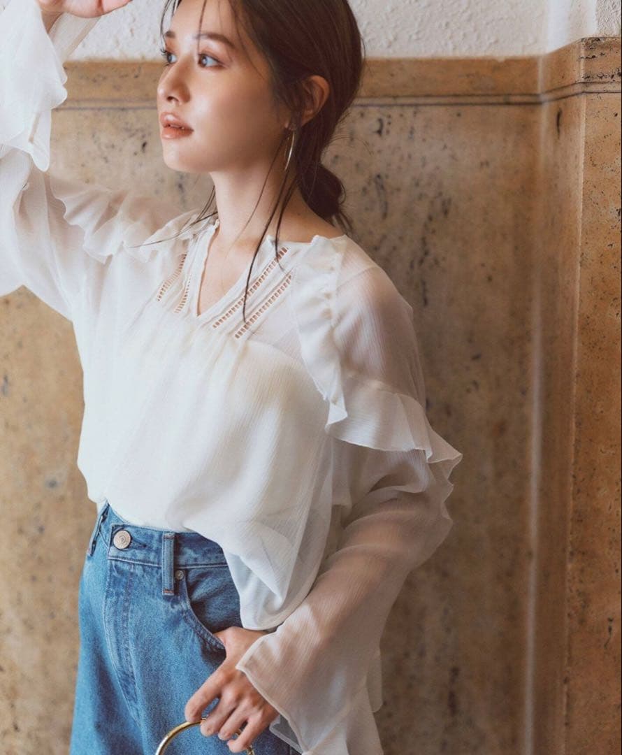 新品未使用【Noble×L'AUBE BLANC】楊柳フリル梯子刺繍ブラウス