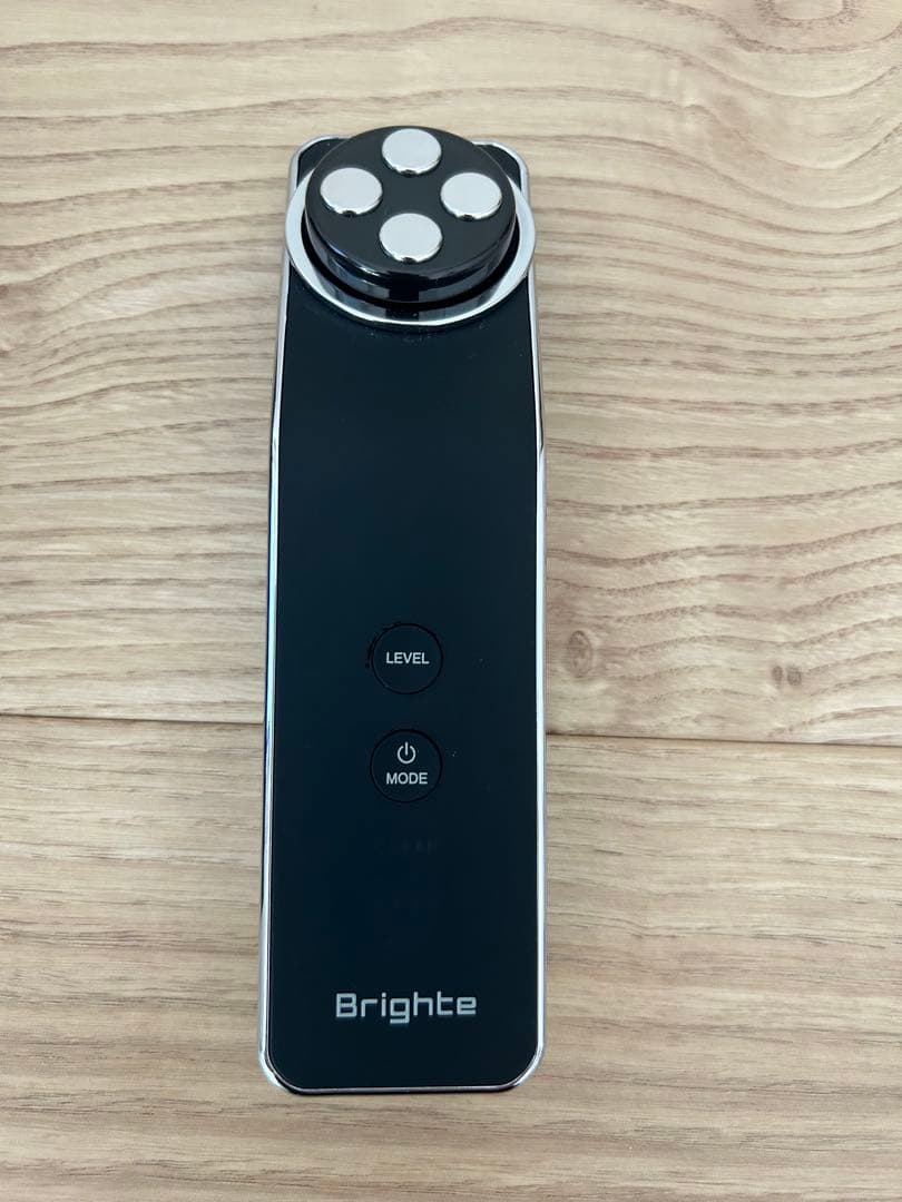 美品　Brighte ELEKI LIFT（ブライト エレキリフト）　美顔器