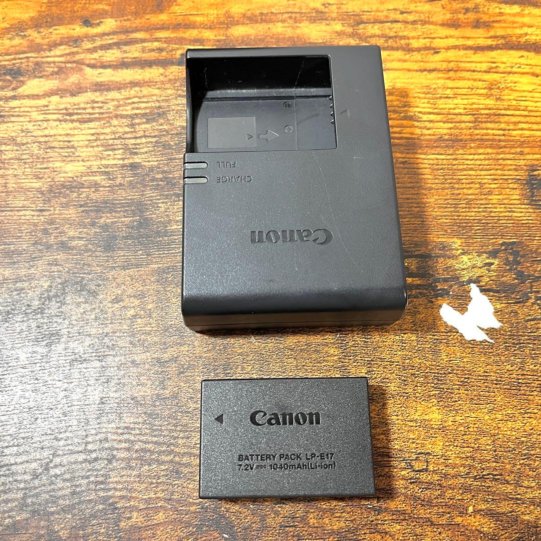 【ダブルズームキット】Canon EOS Kiss X9i 一眼レフカメラ